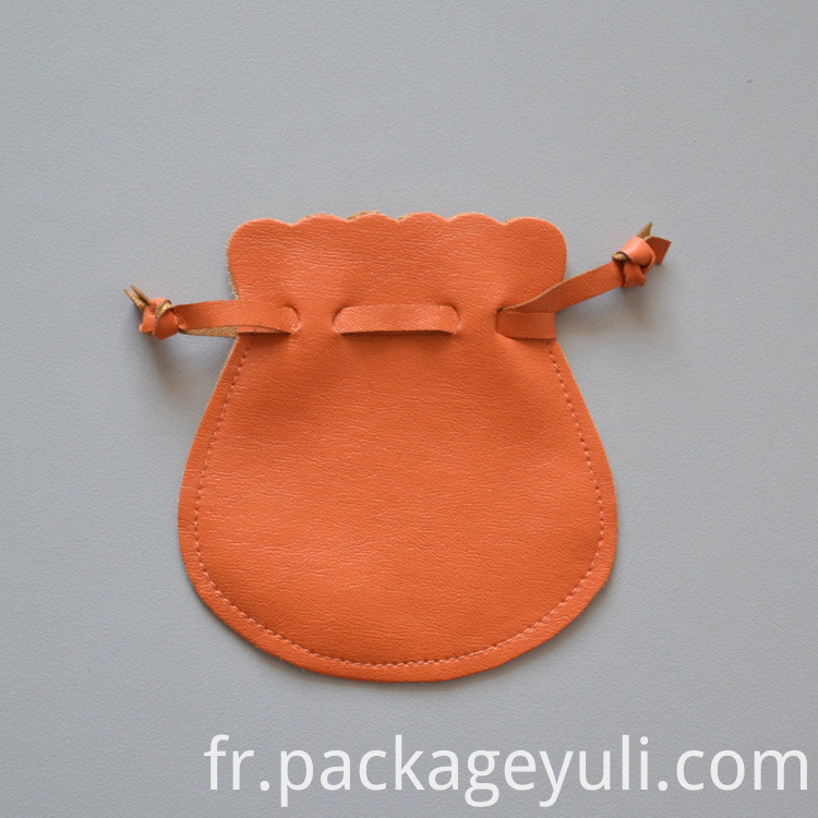 sac cadeau en cuir leather gift bag